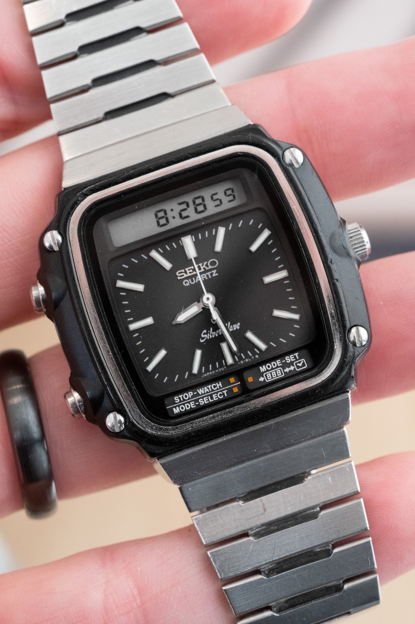 Seiko Silverwave "Bond" | December 1980, technical, sleek
