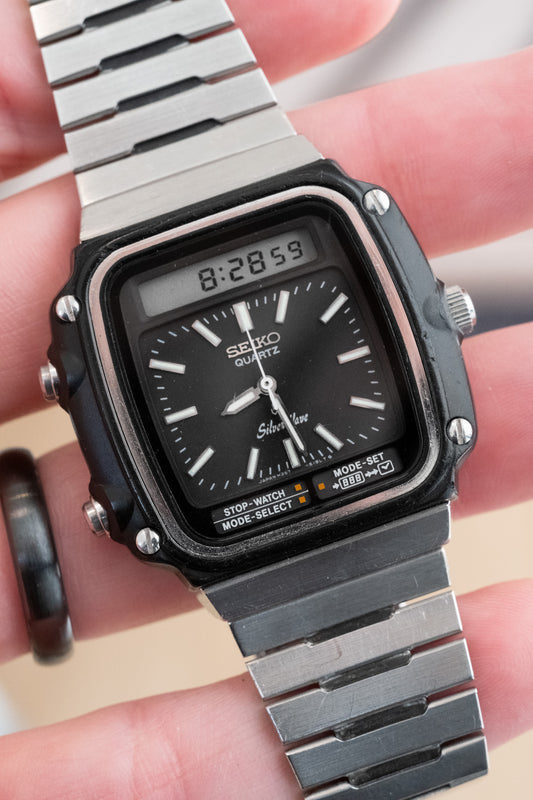 Seiko Silverwave "Bond" | December 1980, technical, sleek