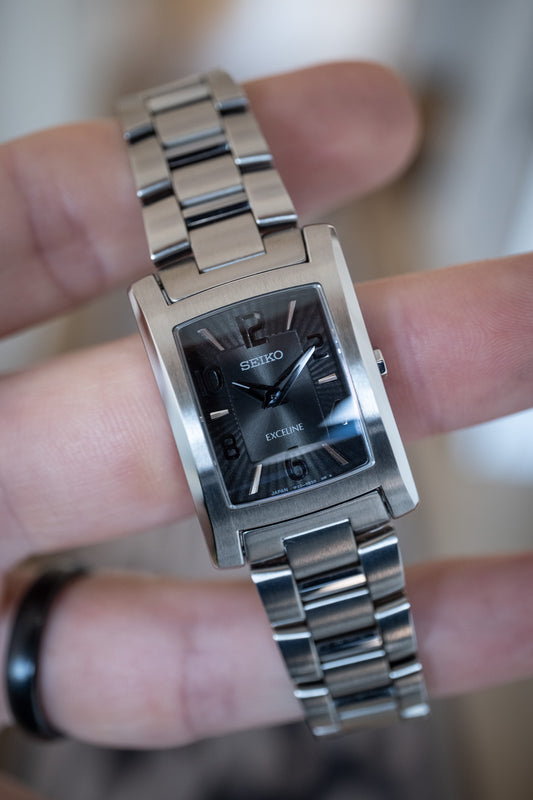 Seiko Exceline Tank | y2k, clean, interesting handset