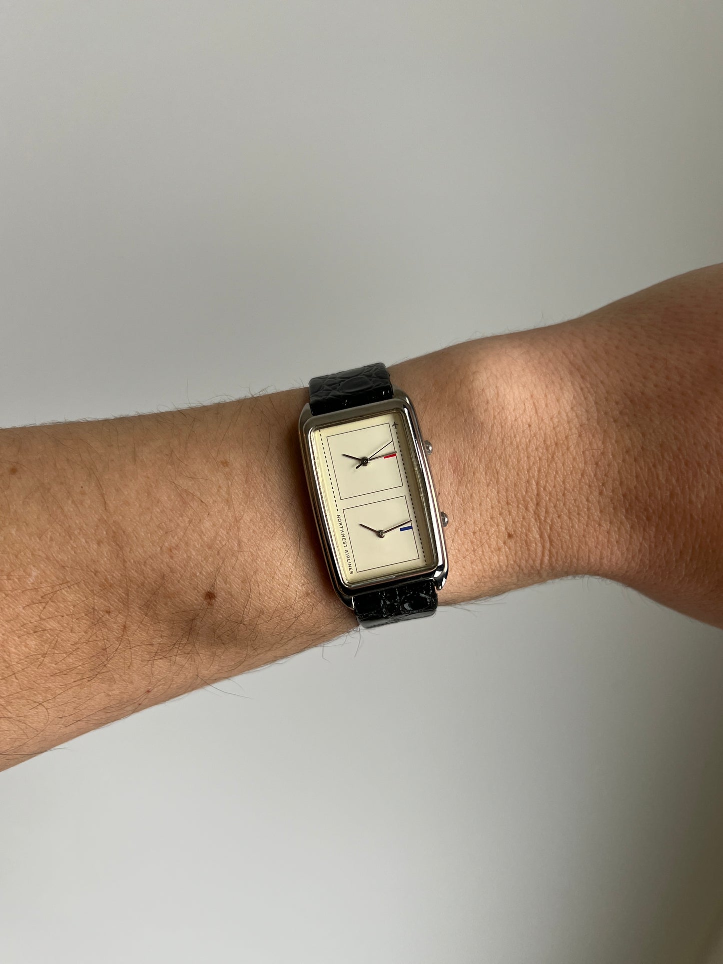 Seiko x Northwest Airlines | October 1990, Dual time, Bauhaus-y