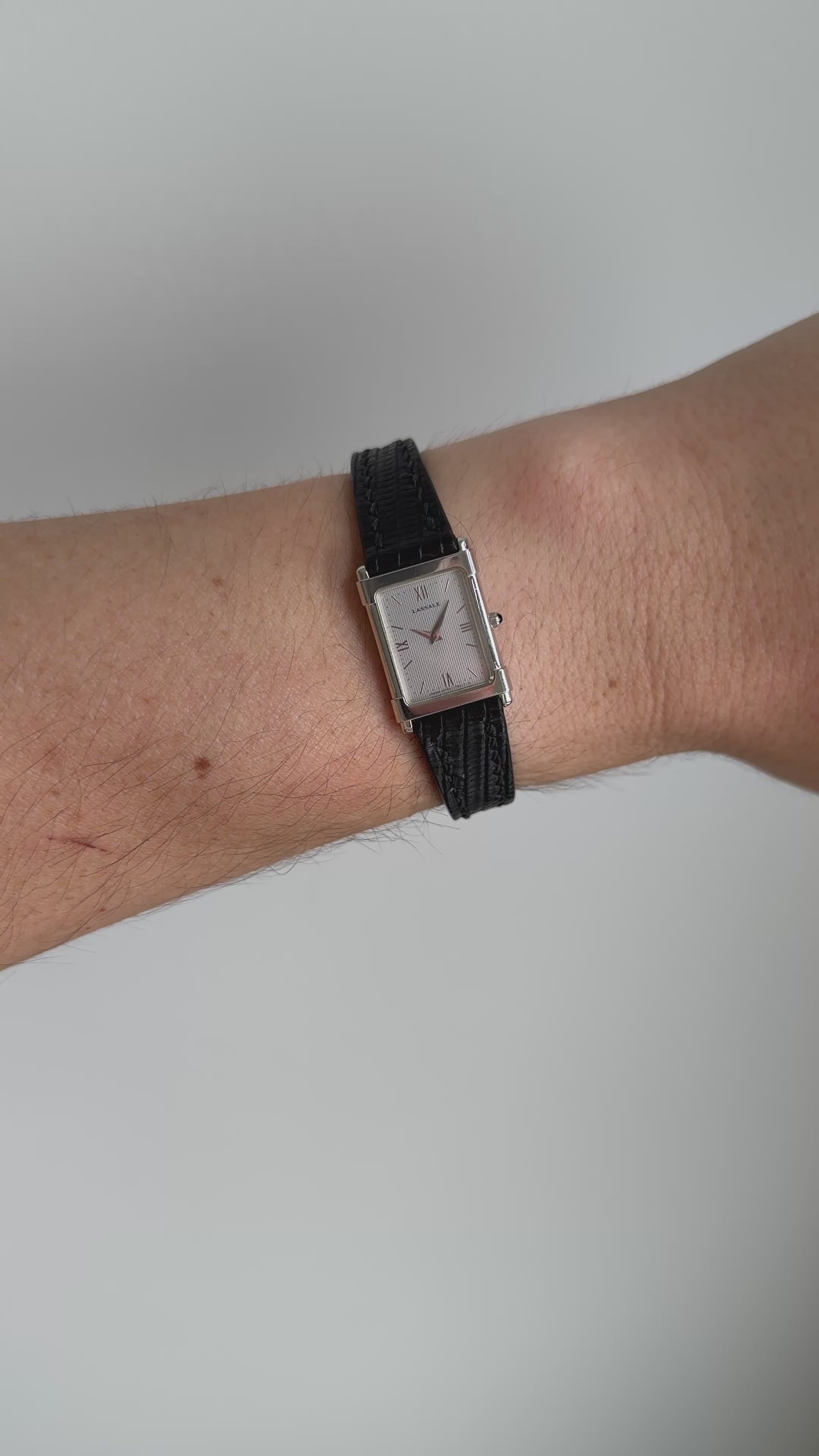 ヴィンテージ SEIKO LASSALE TANK セイコー ラサール 腕時計 ヴィンテージ SEIKO LASSALE TANK セイコー ラサール 腕時計 - メルカリ